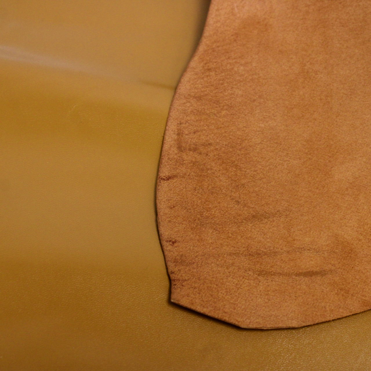 CARAMEL LEATHER