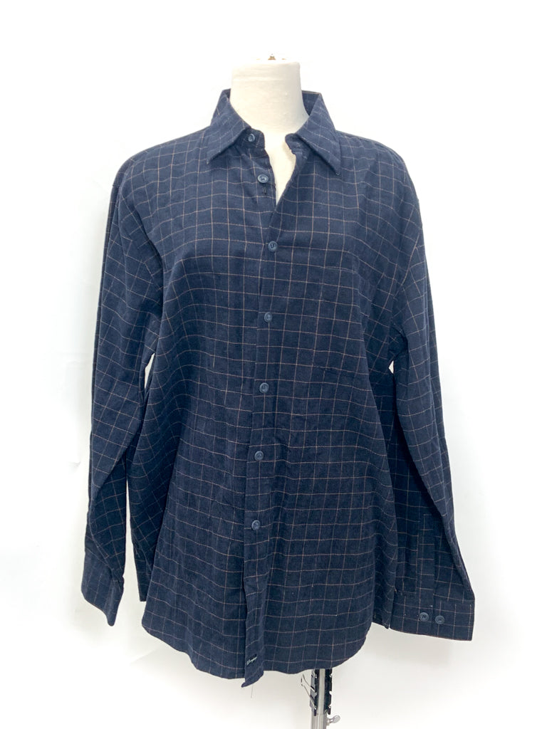 NAVY BUTTON DOWN SHIRT