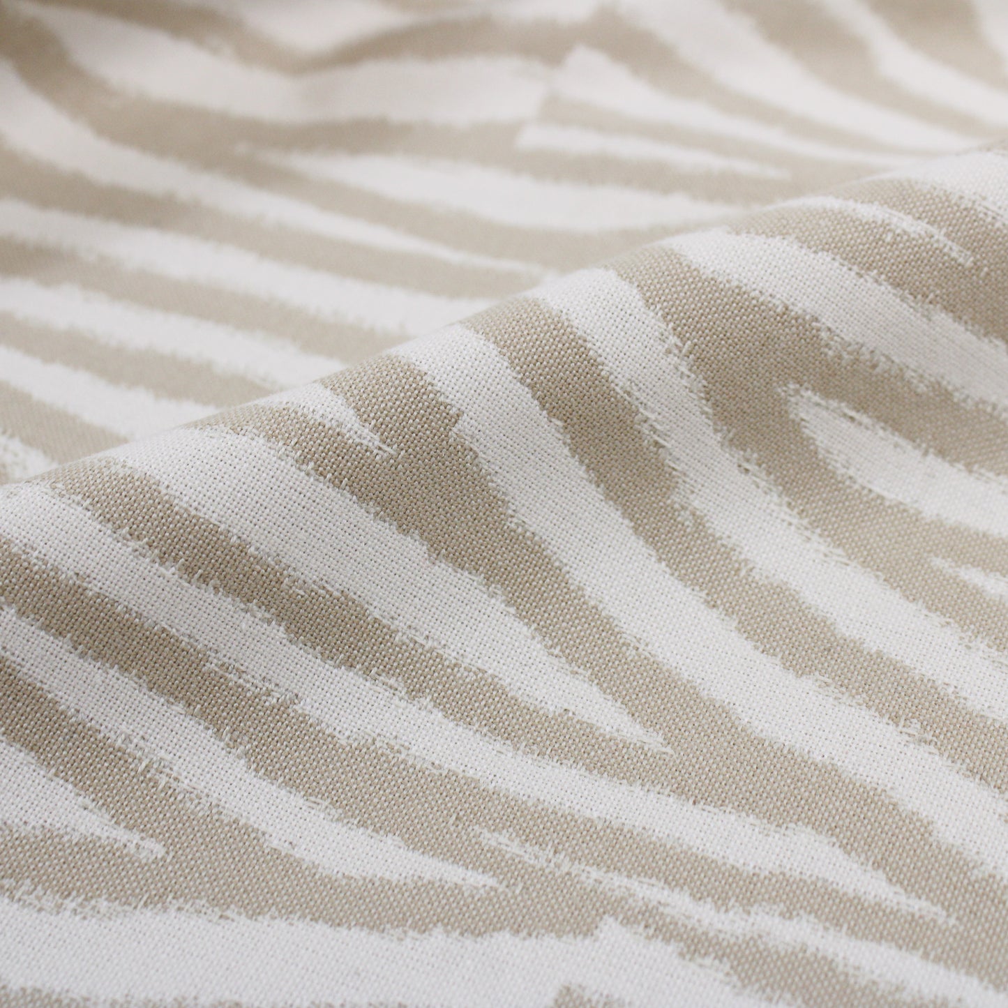 BAUHAUS JACQUARD