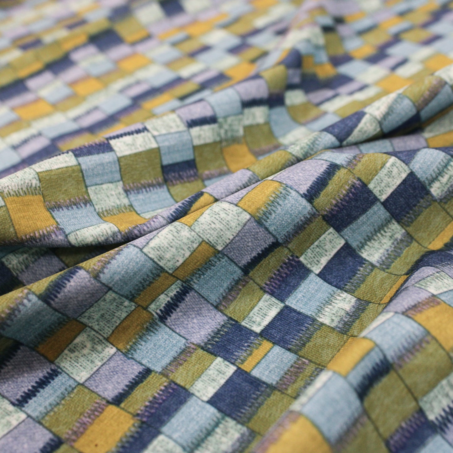 COOL PATCH PRINT SPANDEX