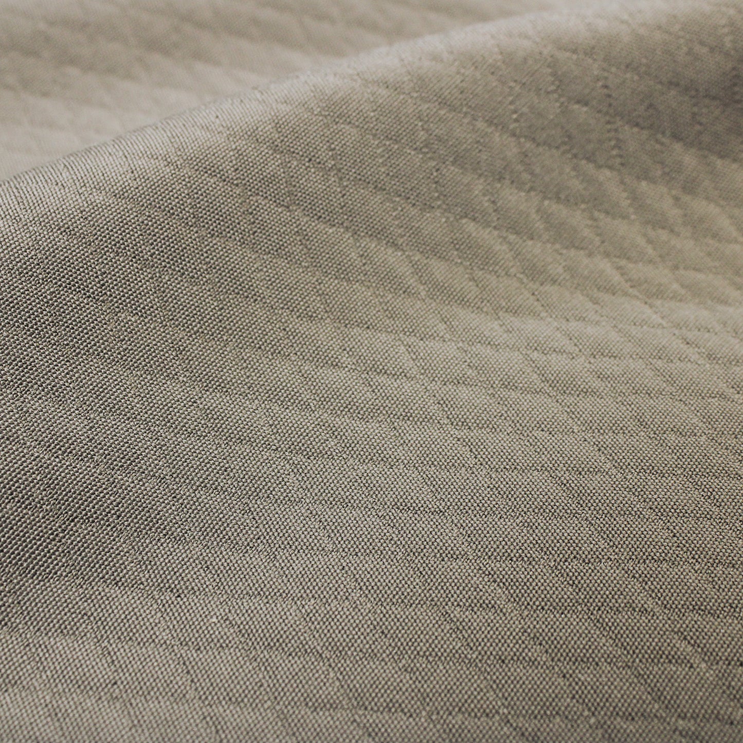 TAUPE DIAMOND JACQUARD