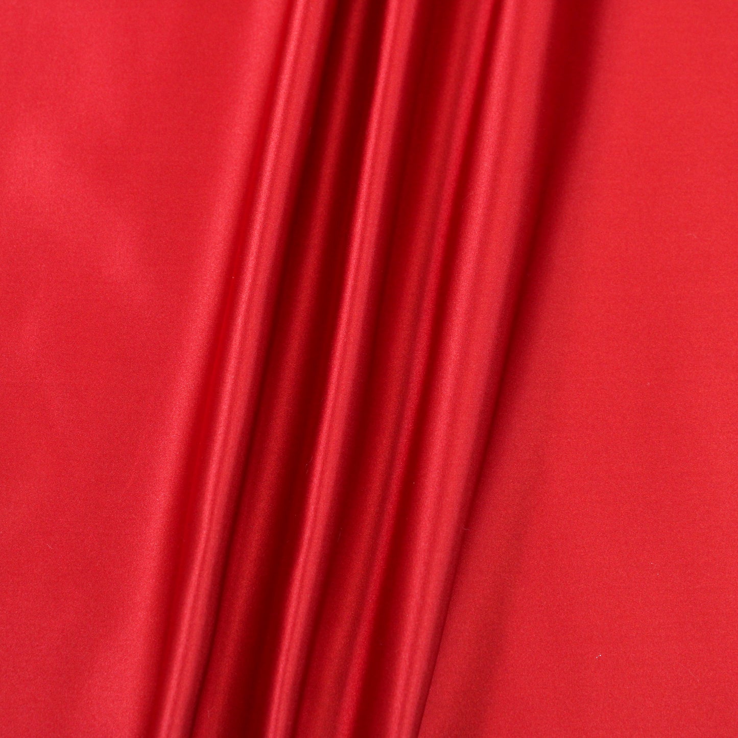 RED ROSE DUCHESS SATIN