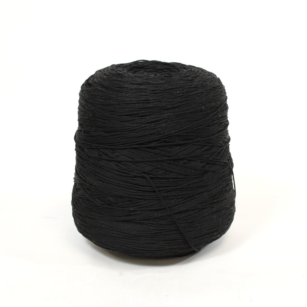 BLACK RECYCLED POLYESTER YARN