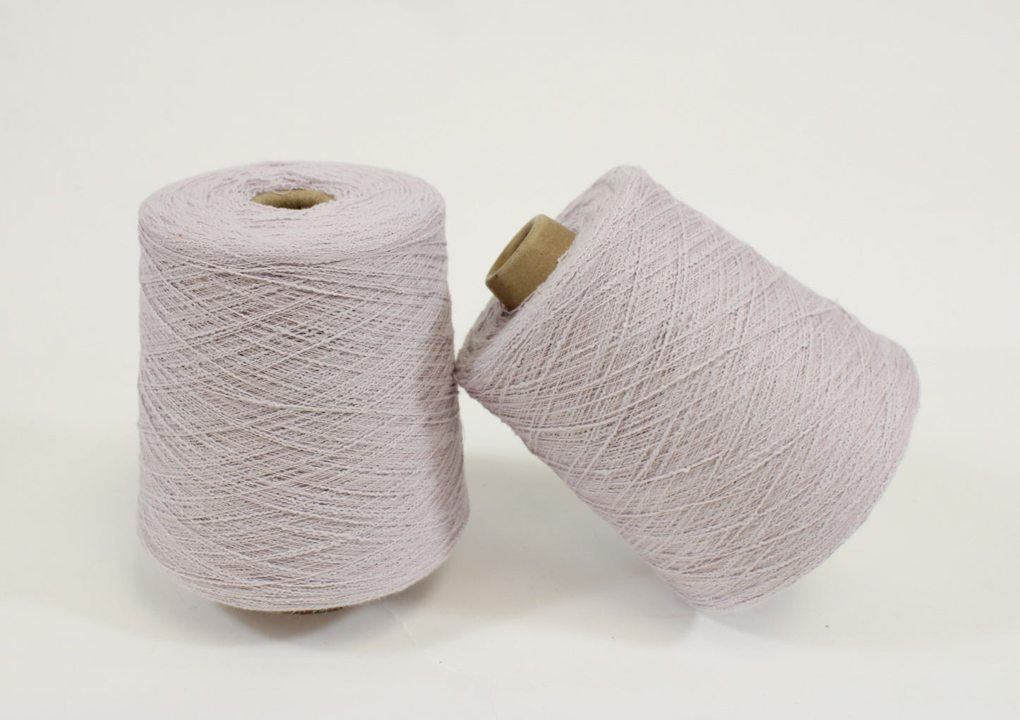 PALE LILAC YARN