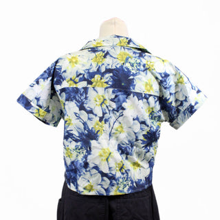 BLUE FLORAL BUTTON-UP