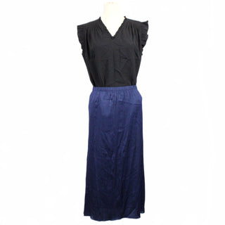 NAVY PLISSE SKIRT