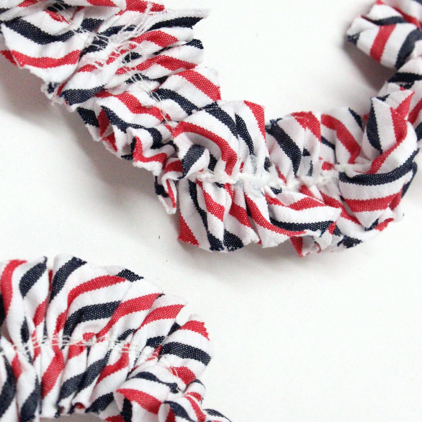 RED WHITE & BLUE RUFFLE TRIM (2 SIZES)